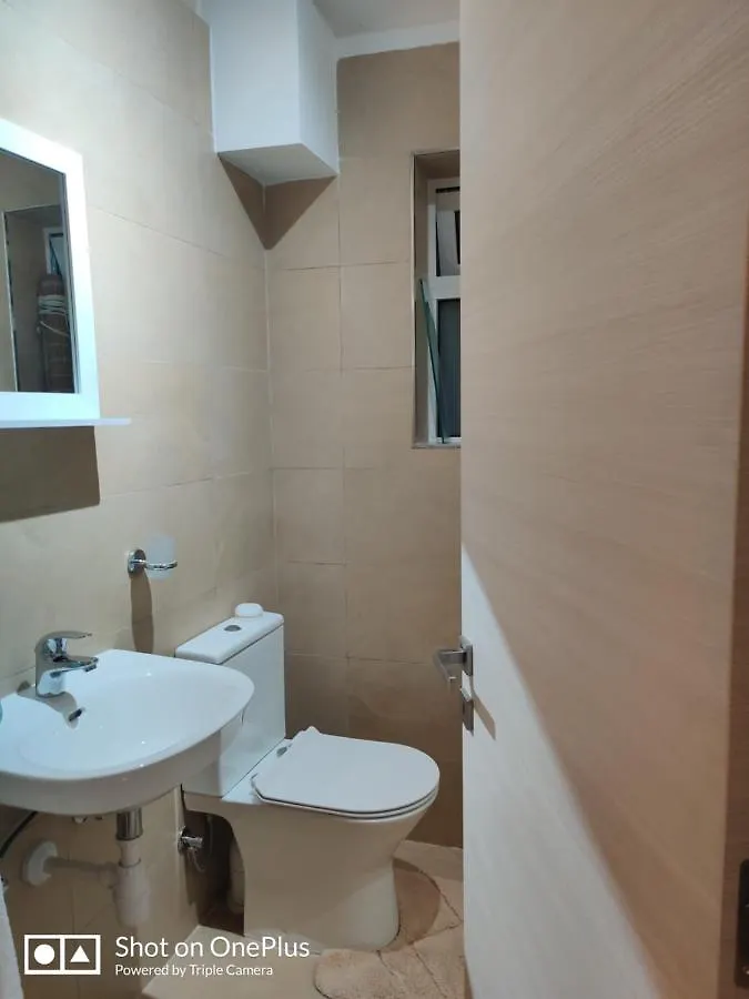 Semi-Basement, Cosy Apartment Interconnected To Our Residence A Traditional Maltese Townhouse Senglea