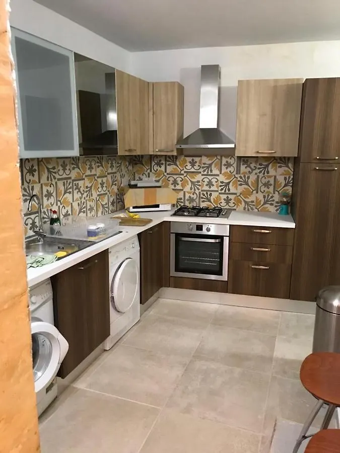Semi-Basement, Cosy Apartment Interconnected To Our Residence A Traditional Maltese Townhouse Senglea Malta